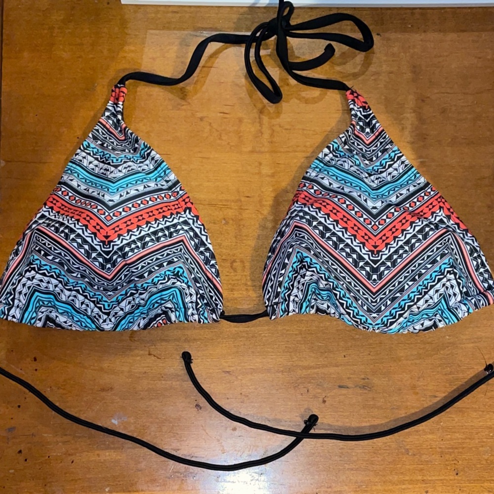 Chevron Patterned Triangle Bikini Top